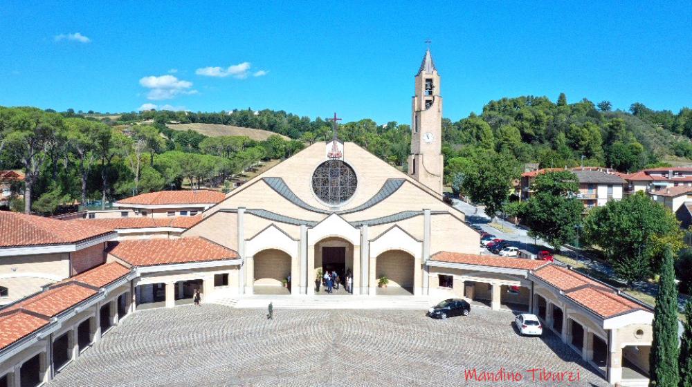 cammino-fuori-dal-comune-Passo di Treia_Foto Mandino Tiburzi.JPG