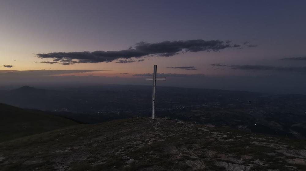 marche-monte-girella-notte.jpg