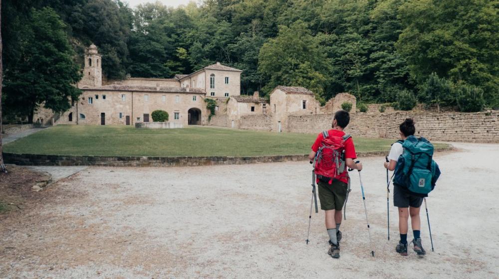 12_cammino_cappuccini_marche_fabriano_sanseverino_trekking_natura_spirituralità.jpg