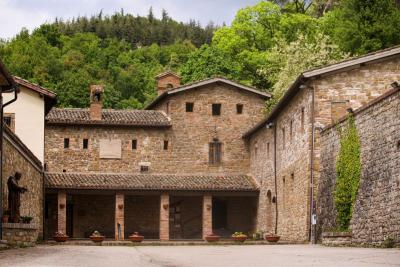 2024-05-04_IMG7390_senza titolocammino_cappuccini_marche_fabriano_sanseverino_trekking_natura_spirituralità.jpg