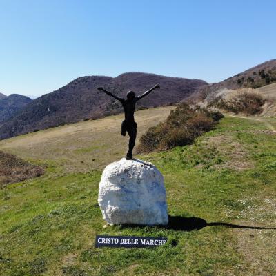Passeggiata al Cristo delle Marche con aperipranzo finale