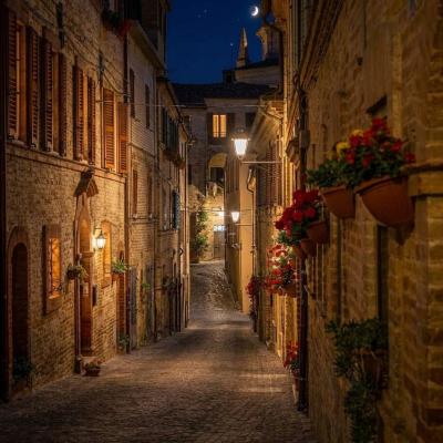 Capodanno 2027: a caccia dei tesori di Montalto delle Marche con cenone