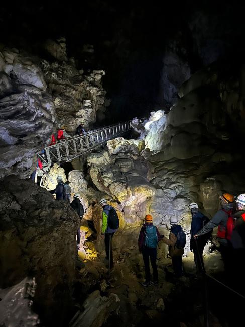 grotte-monte-cucco-02.jpg